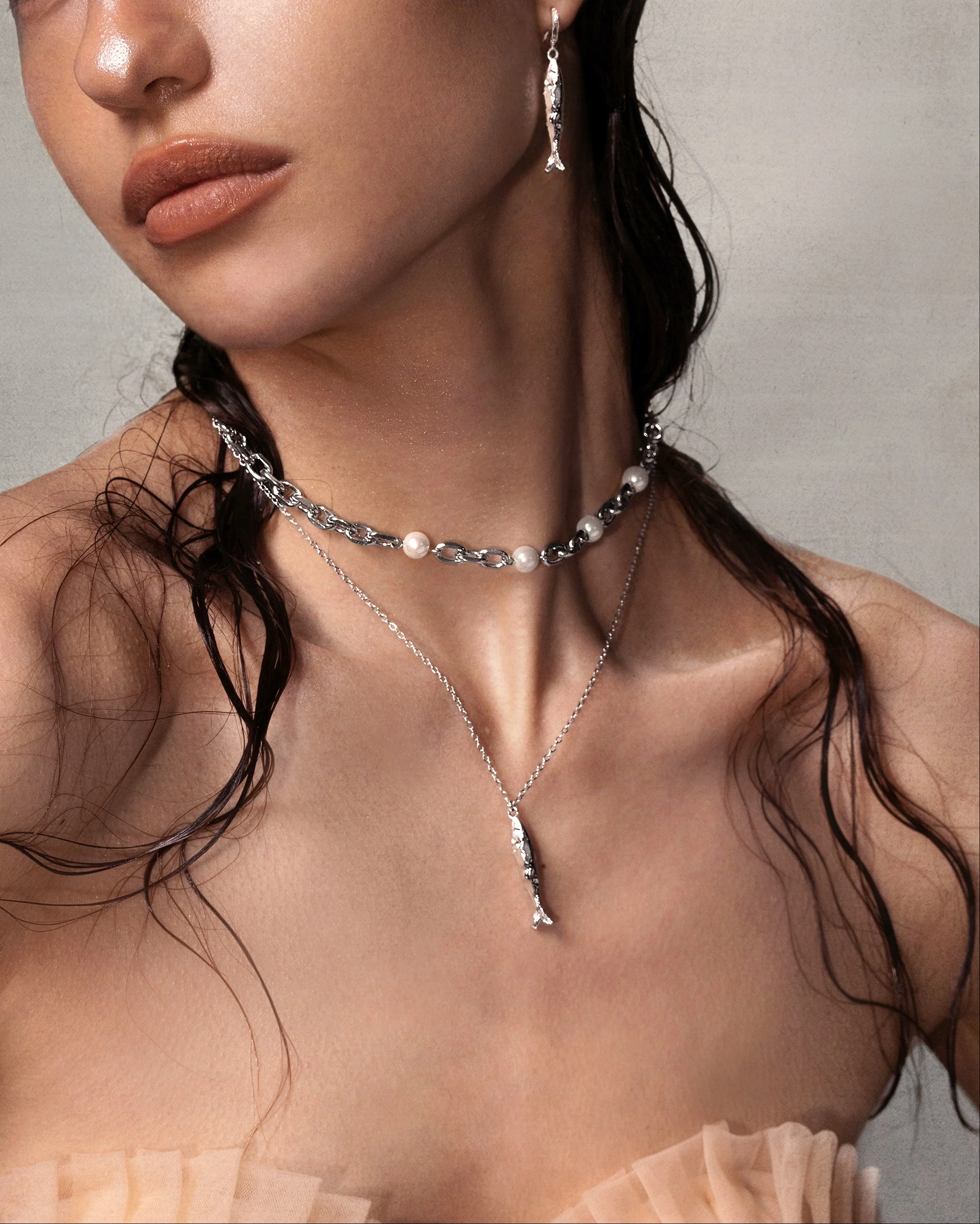 Anchovy Necklace & Earrings Set in Silver - Image 2