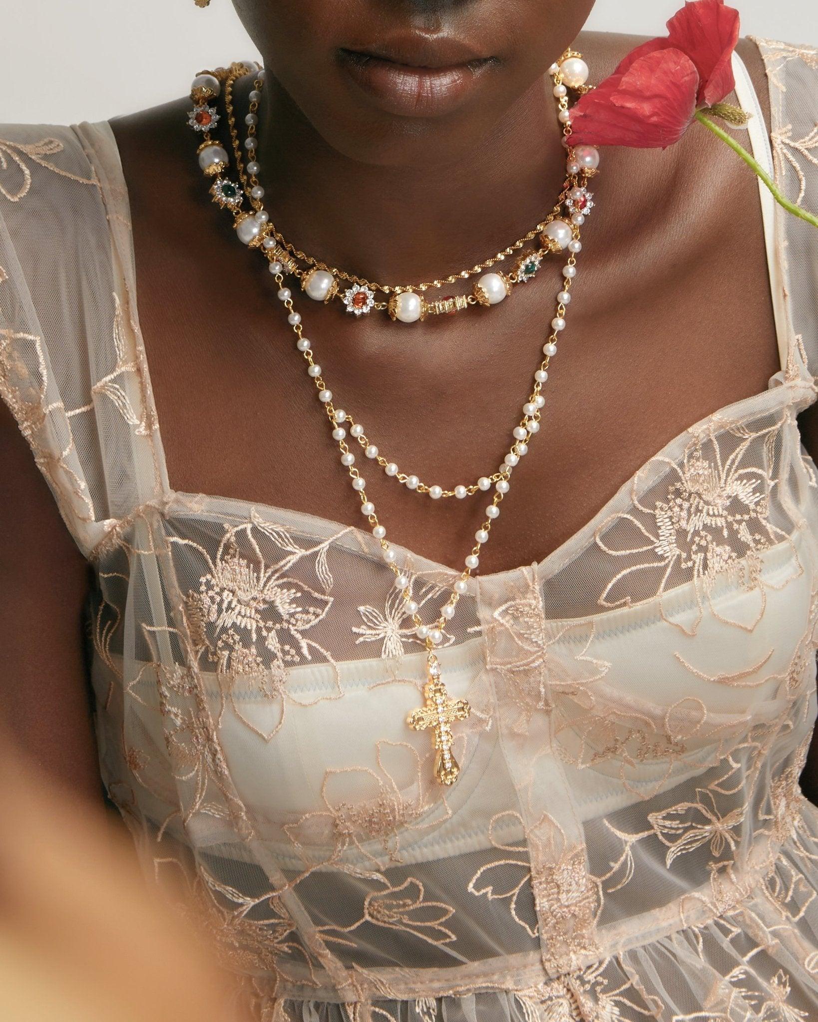 Everette Cross Necklace in Gold - Image 2