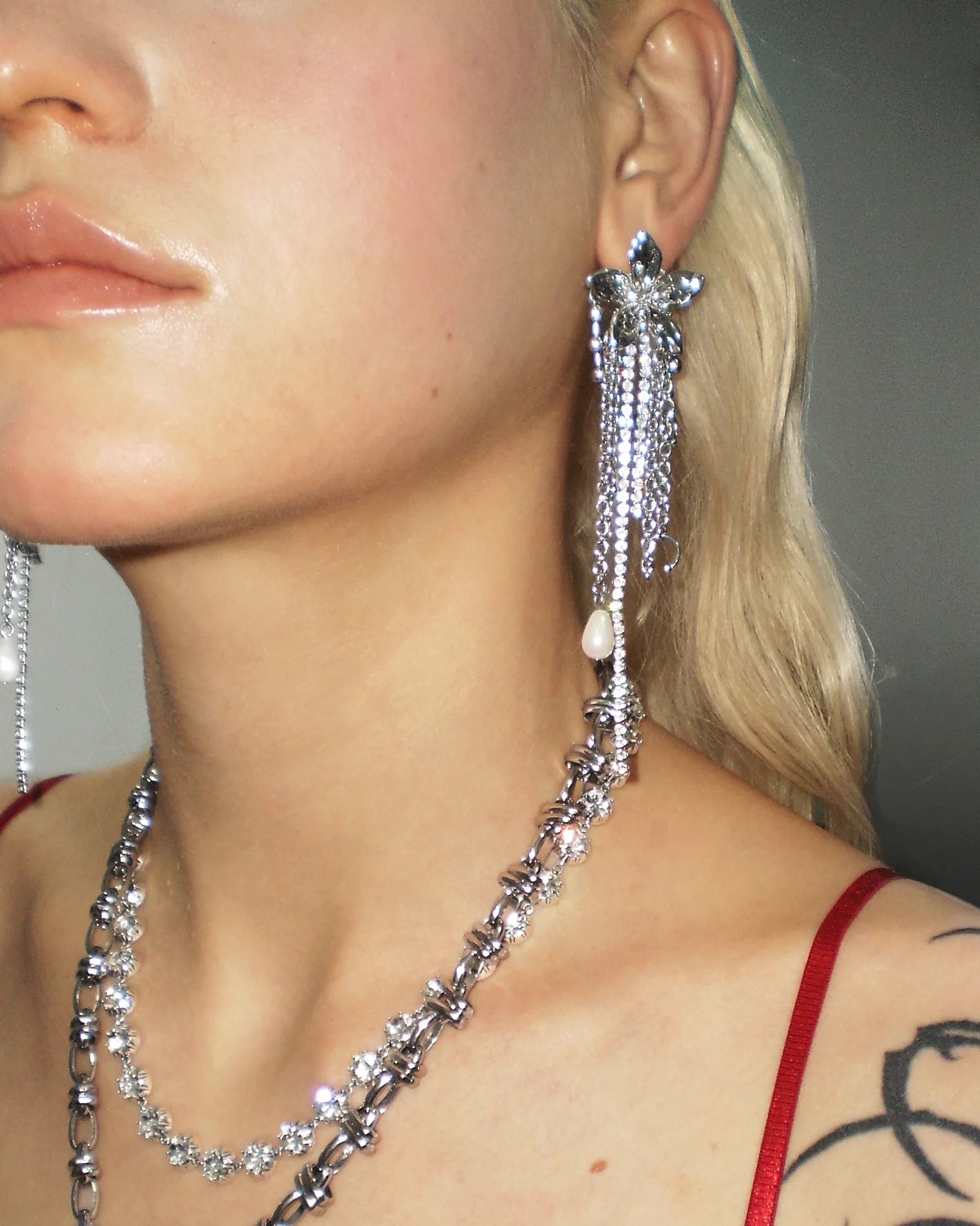 Flora Earrings - Image 3