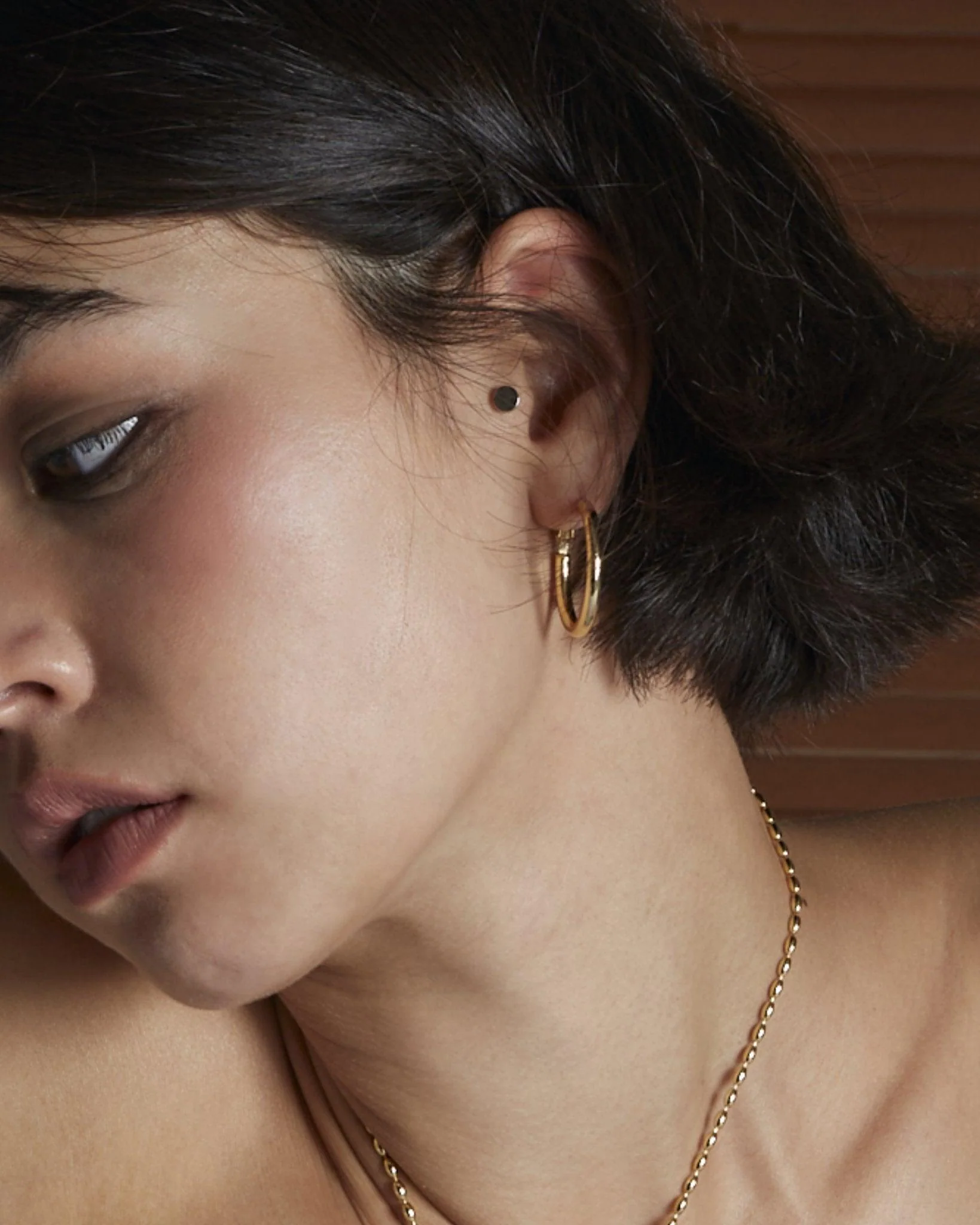 Gold 30mm Endless Hoop Earrings - Image 3