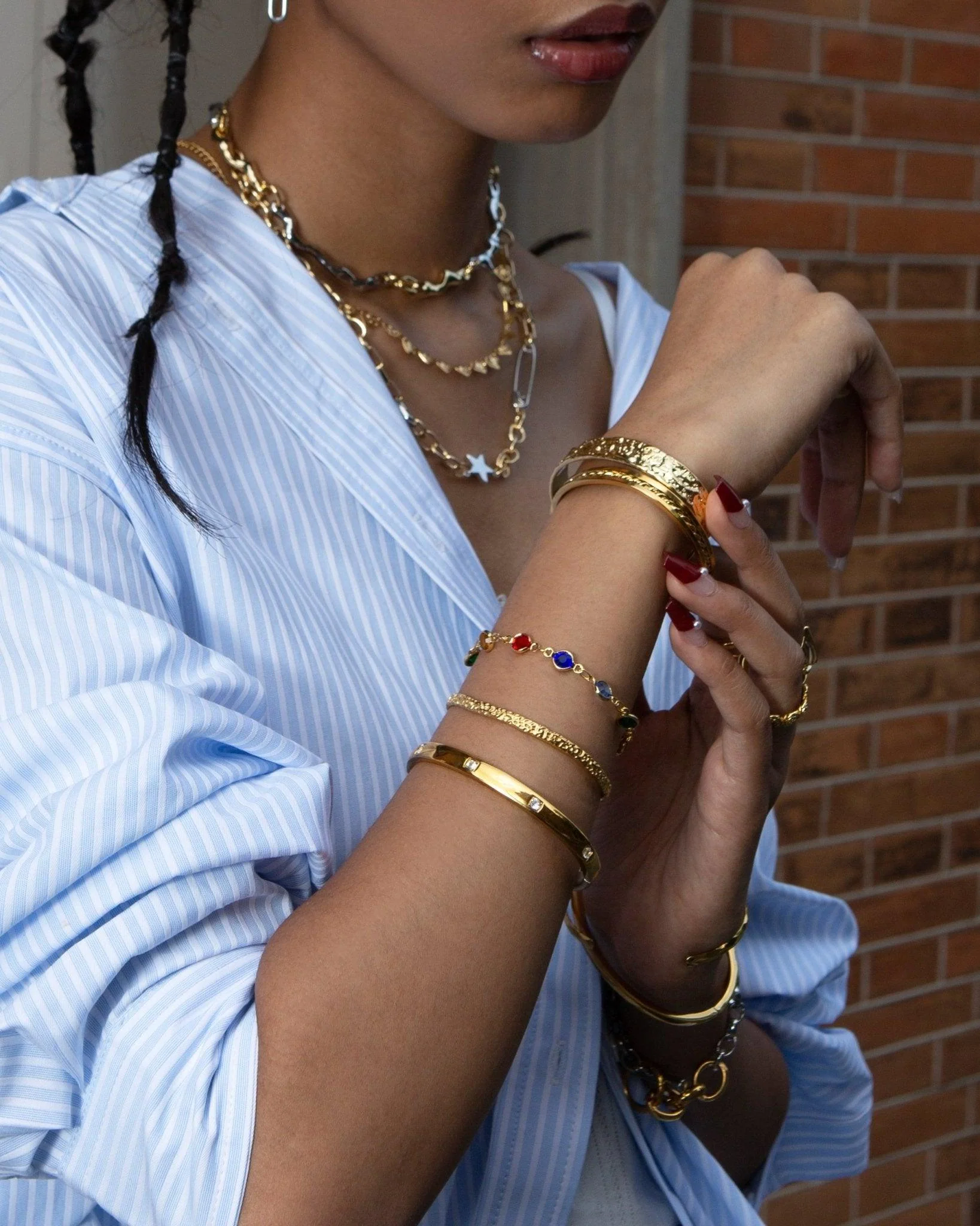 Gold Textured Bangle - Image 4