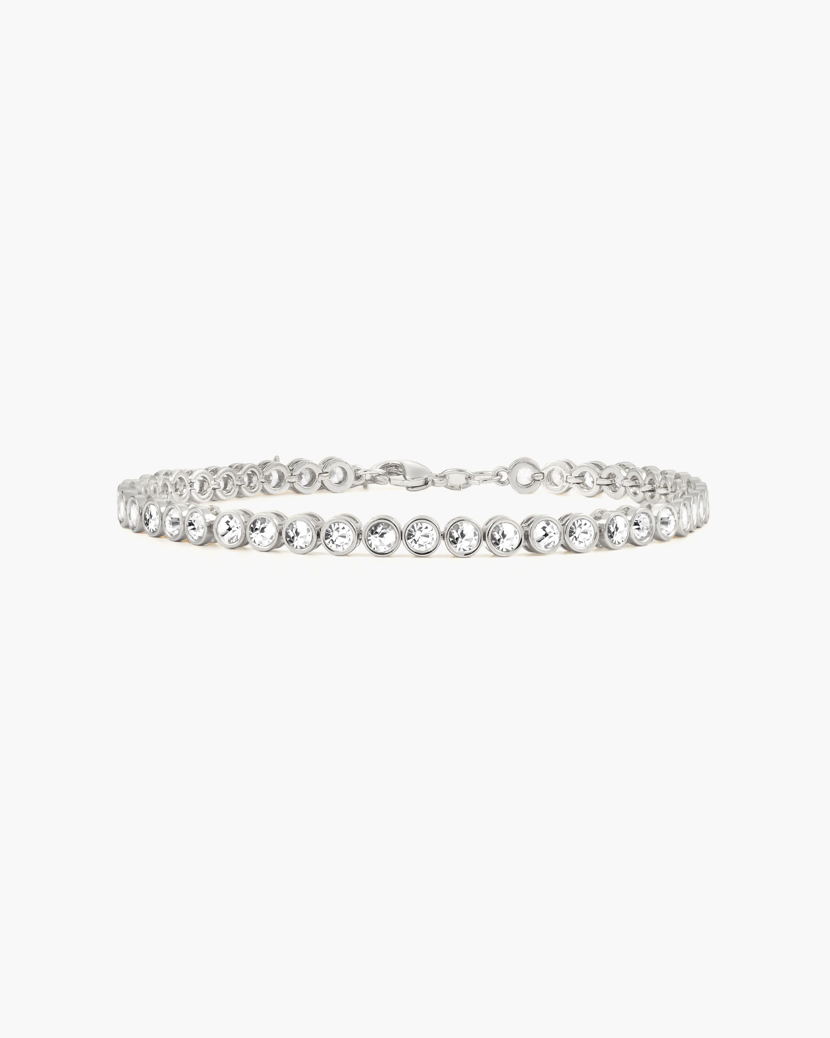 Emerald Tennis Bracelet in Gold - Image 7