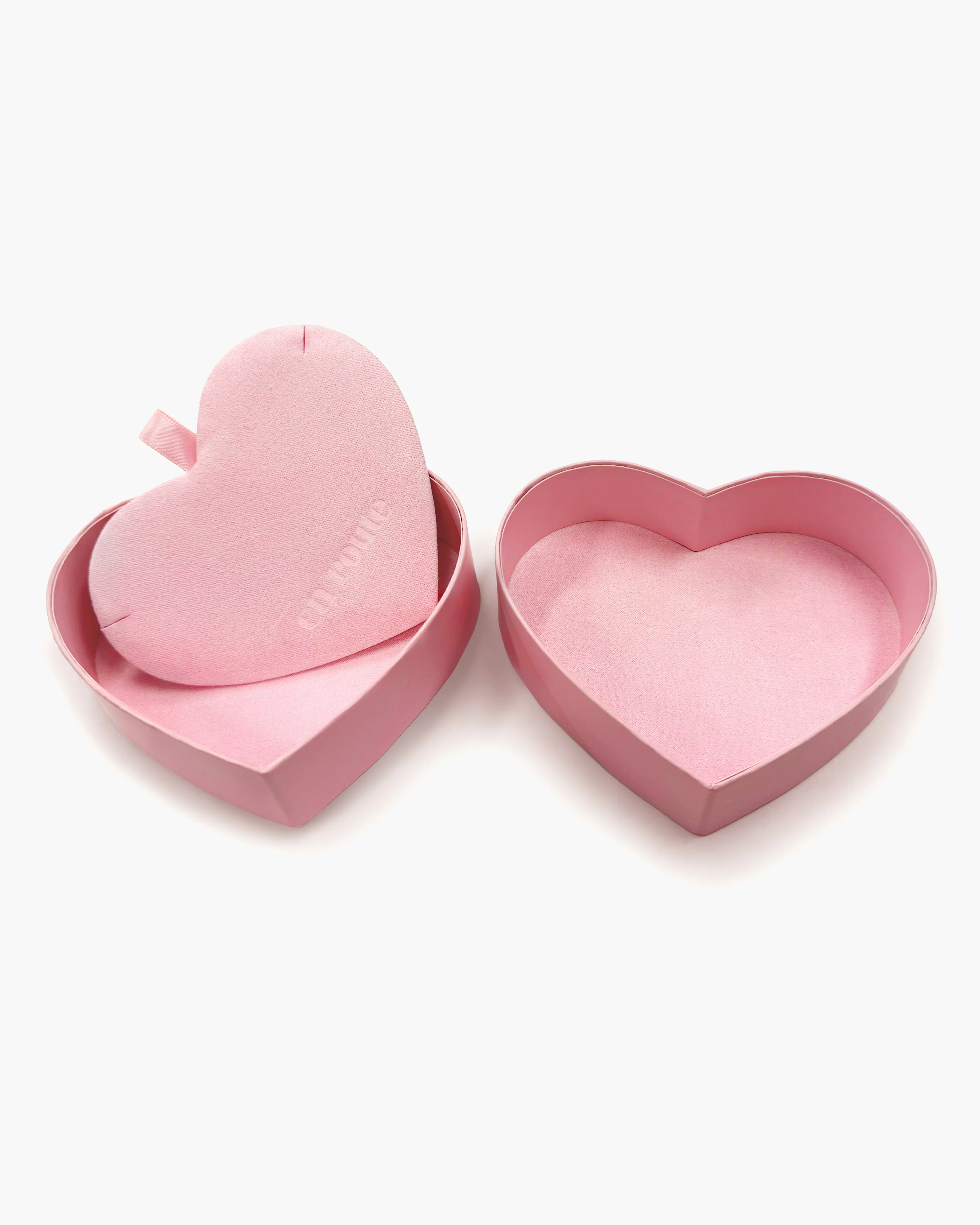 Heart Shaped Jewelry Box in Pink - Image 2