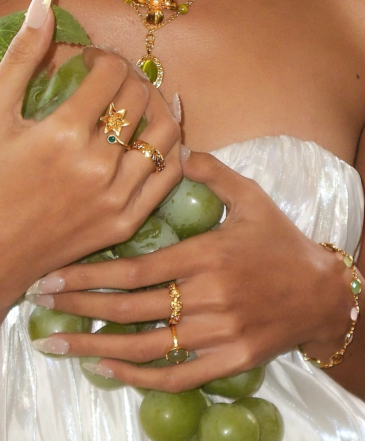 Lily Ring in Gold - Image 2