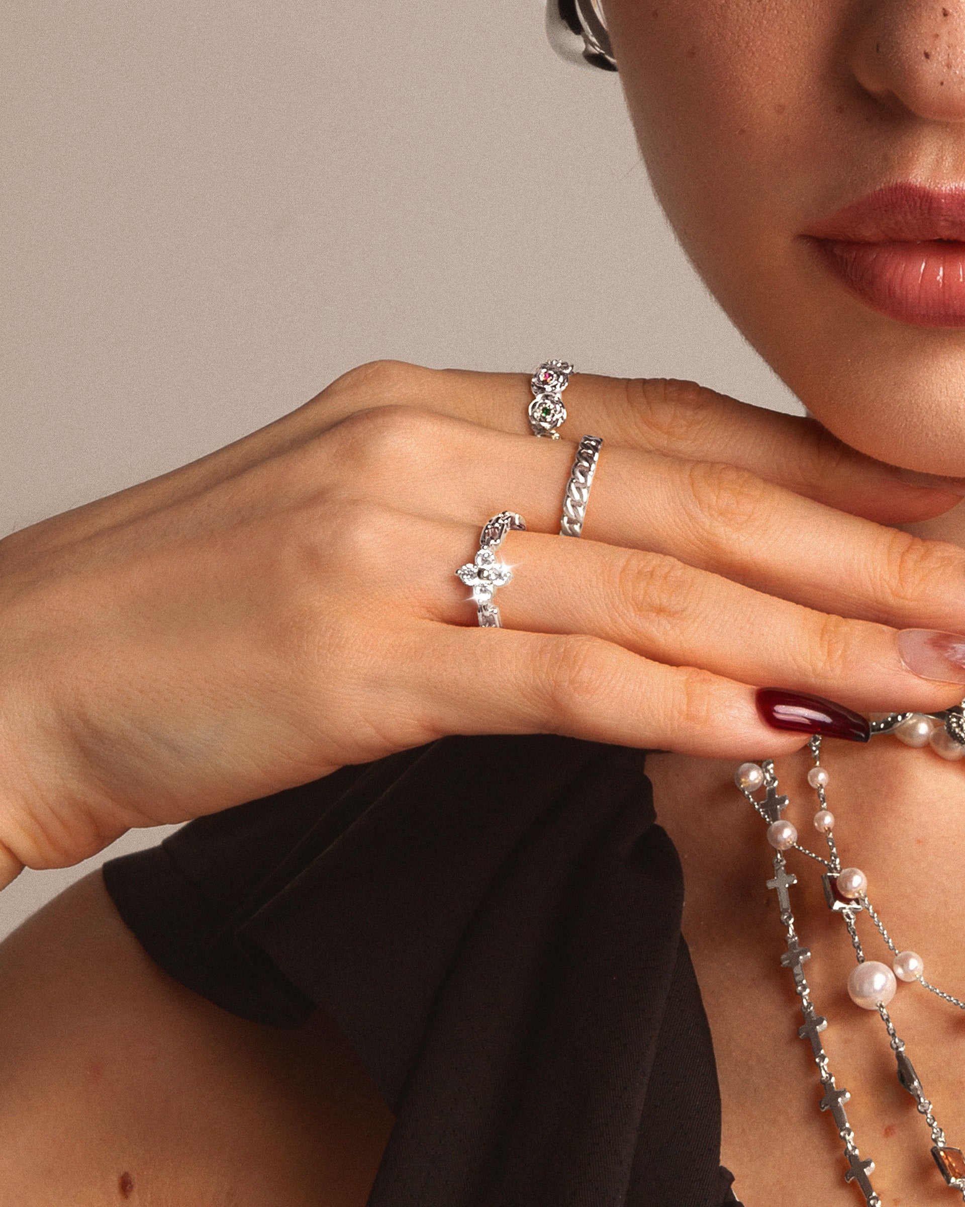 Lucky Clover Ring in Silver - Image 2
