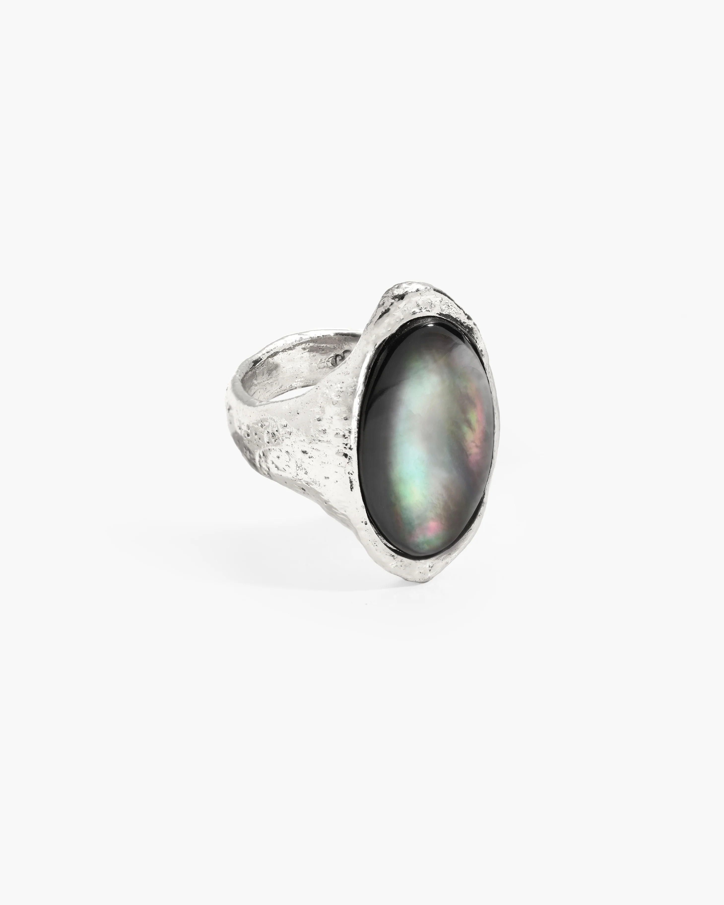 Midnight Oval Shell Ring in Silver - Image 3
