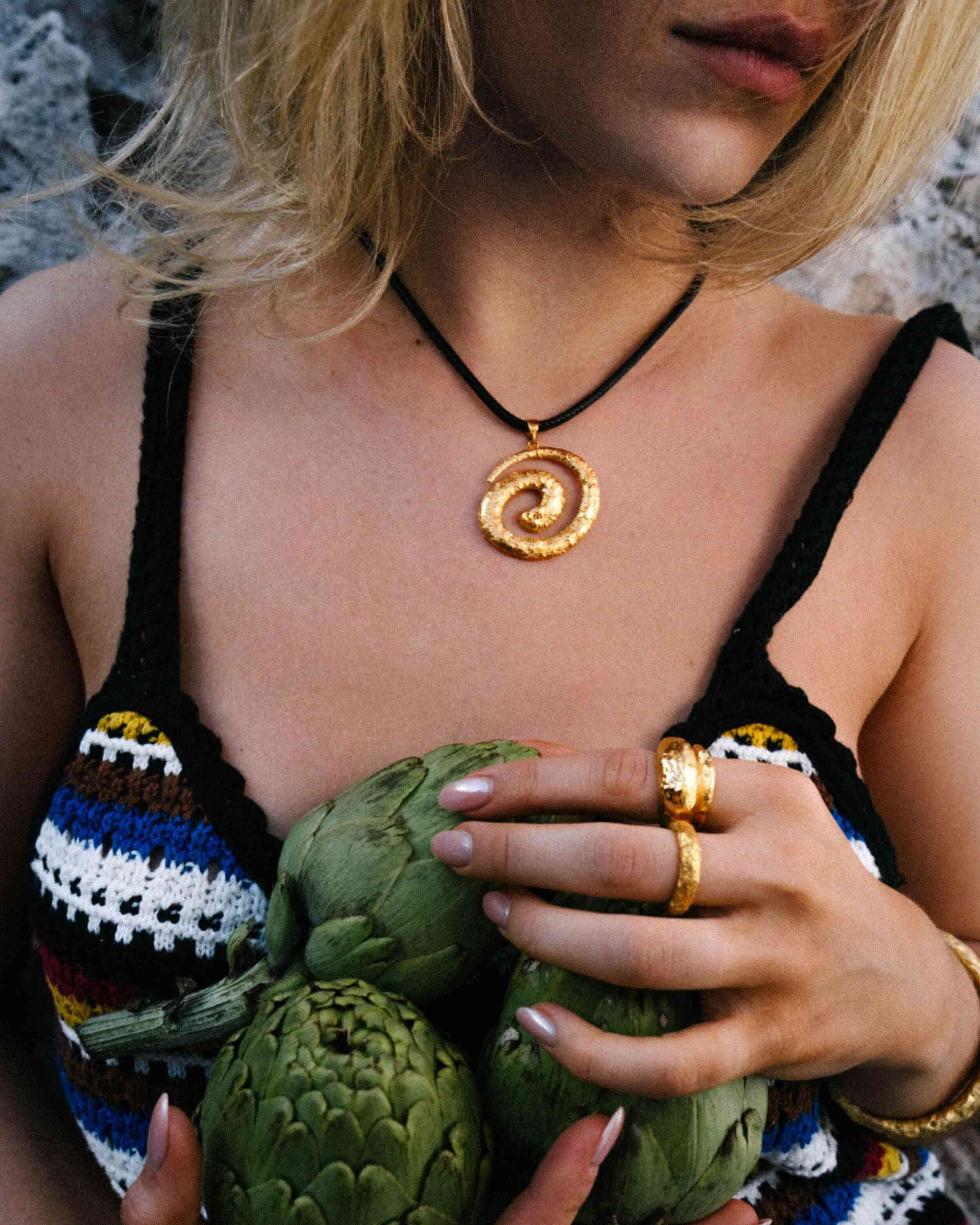 Miro Necklace in Black - Image 2