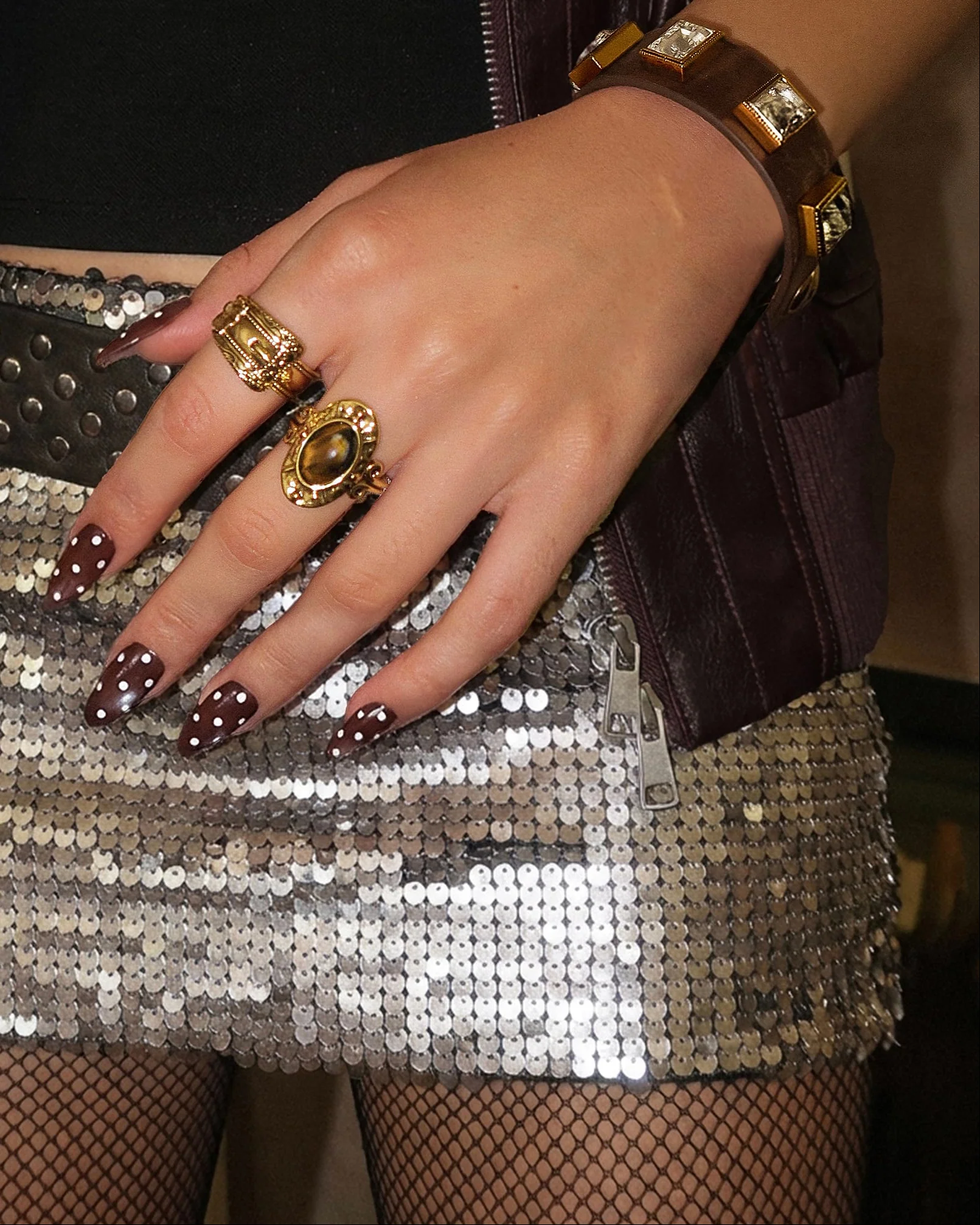 Mojave Buckle Belt Ring in Gold - Image 2