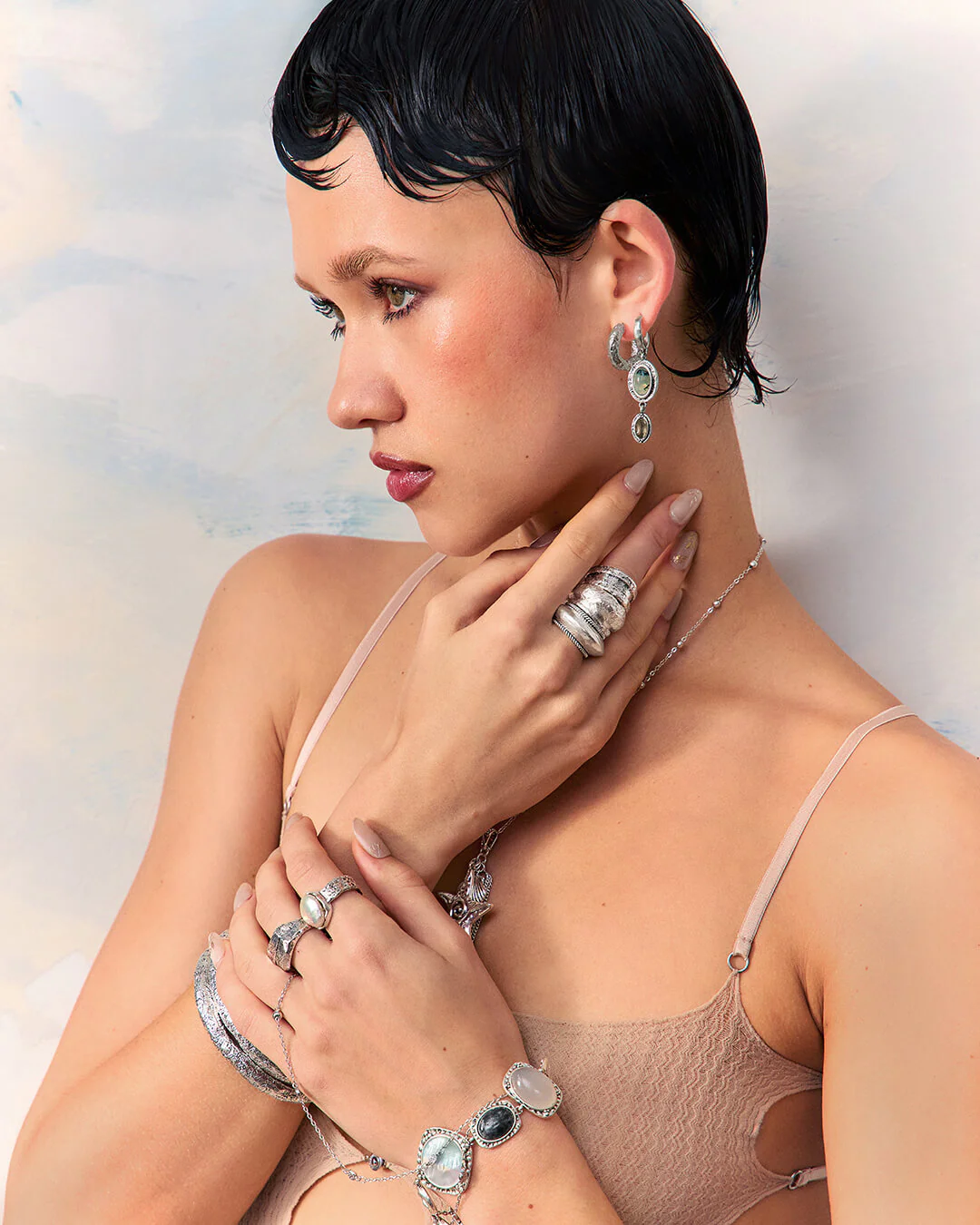 Moss Amulet Earrings - Image 3