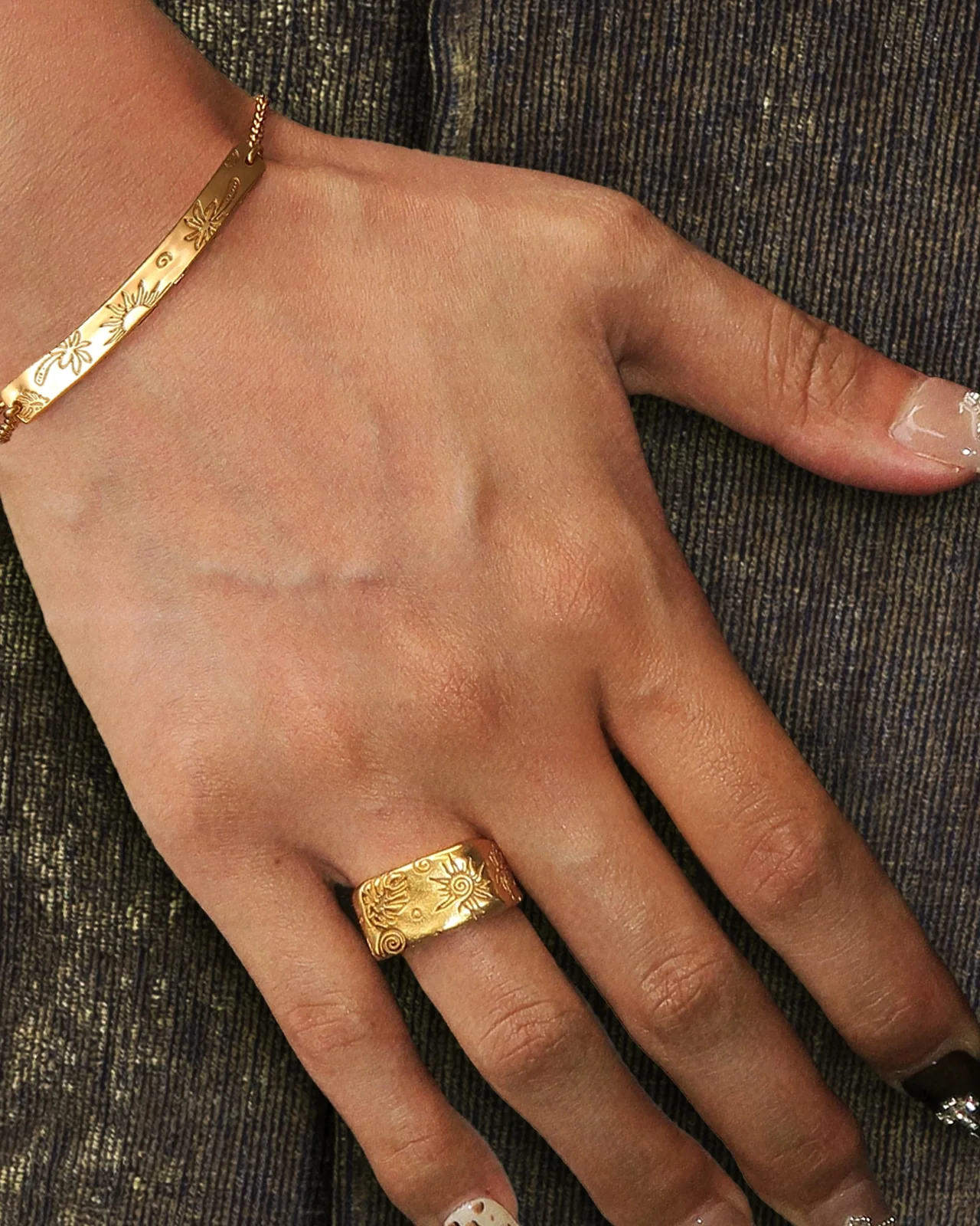 Palma Signet Ring - Image 2