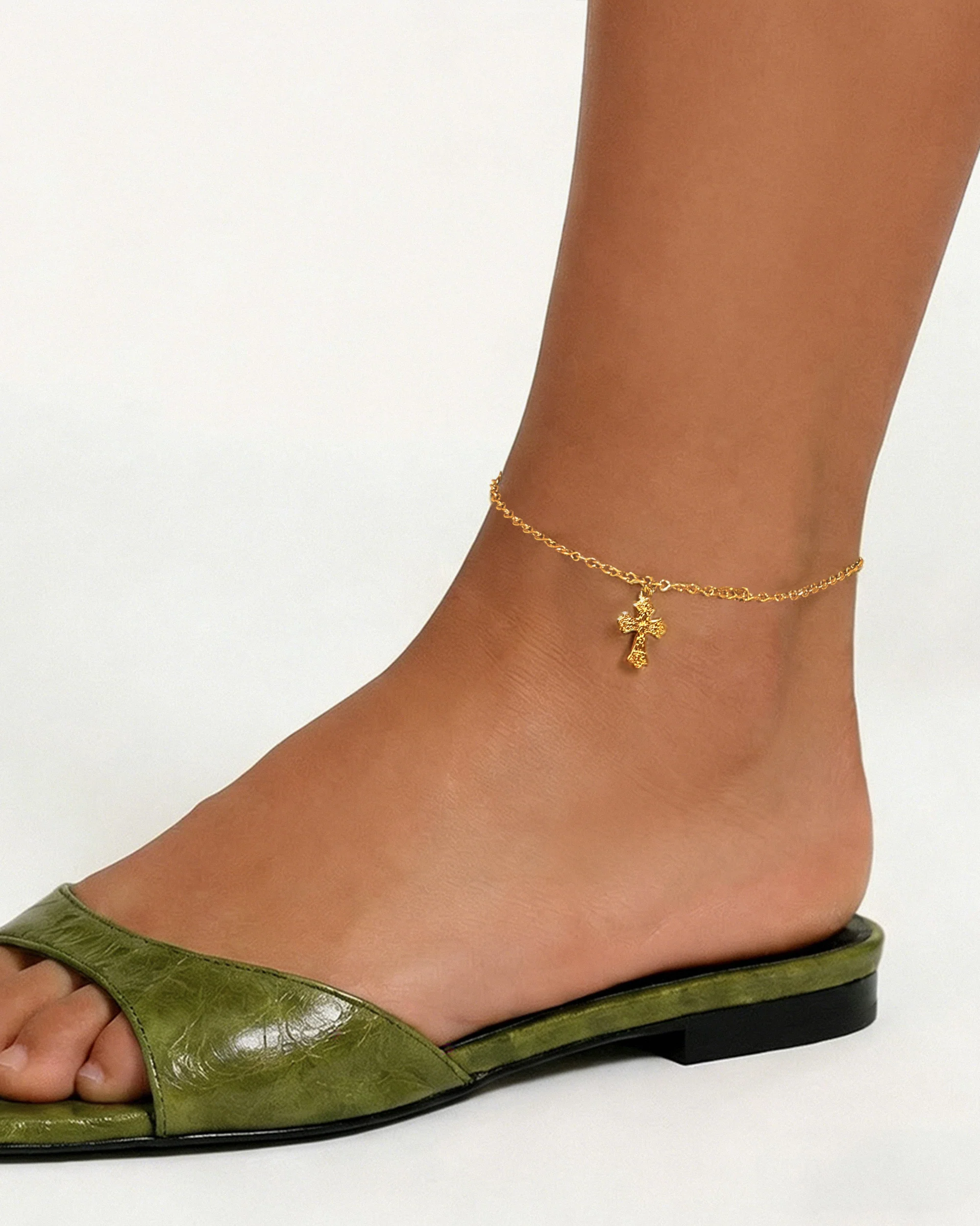 Relic Cross Charm Anklet in Gold - Image 2