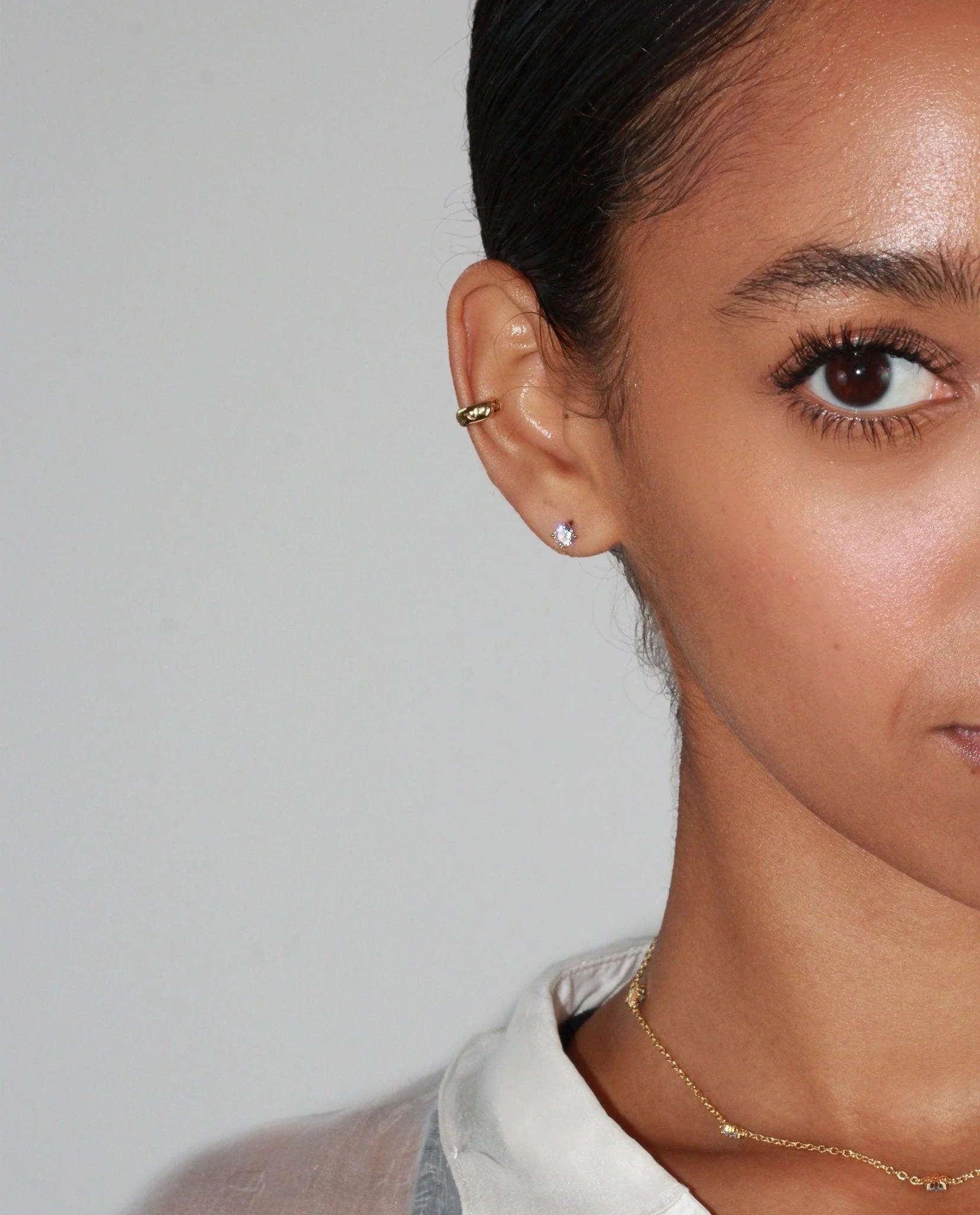 Single Shining Flat Back Helix Earring - Image 2