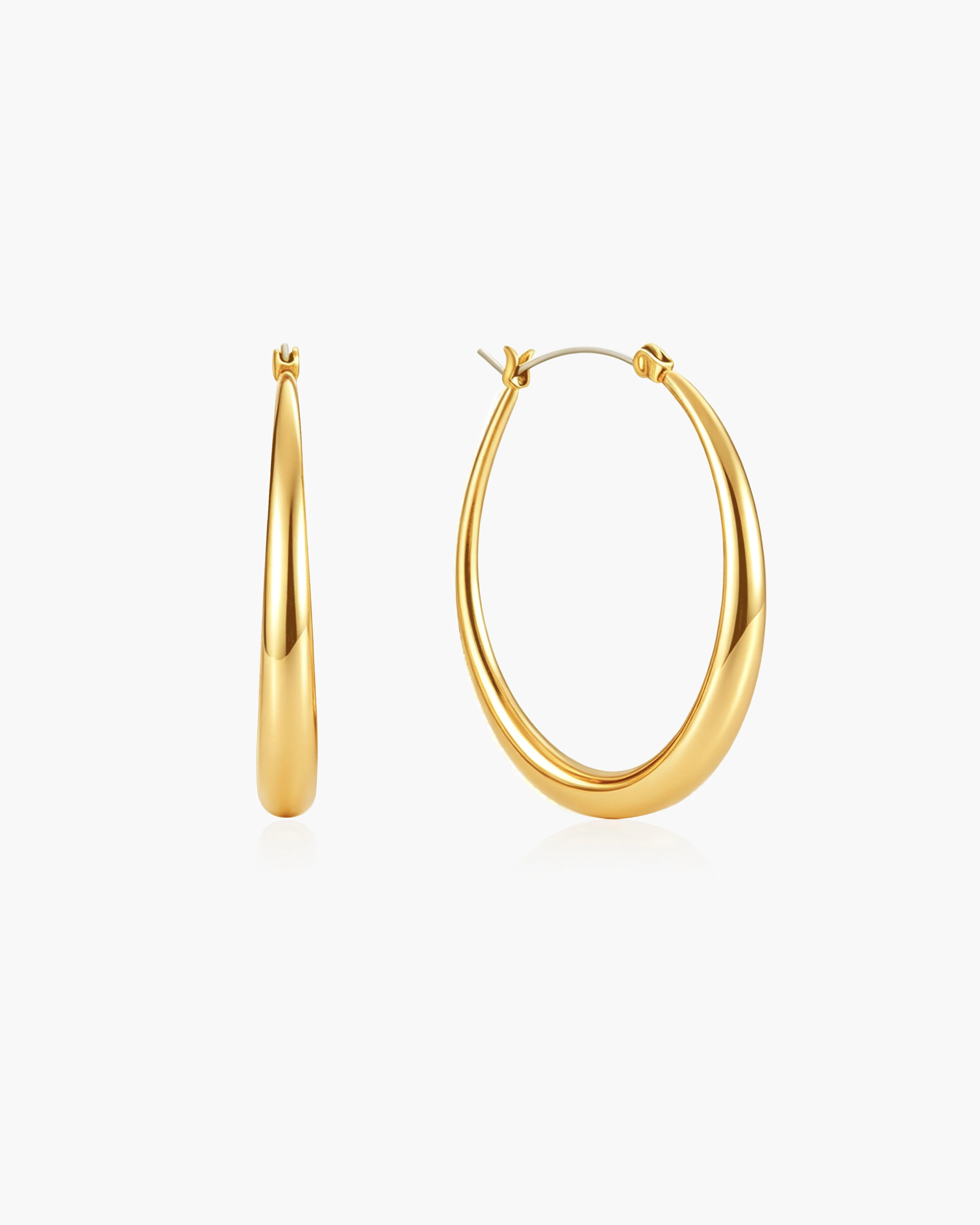 Sloane Hoop Earrings in Silver - Image 4