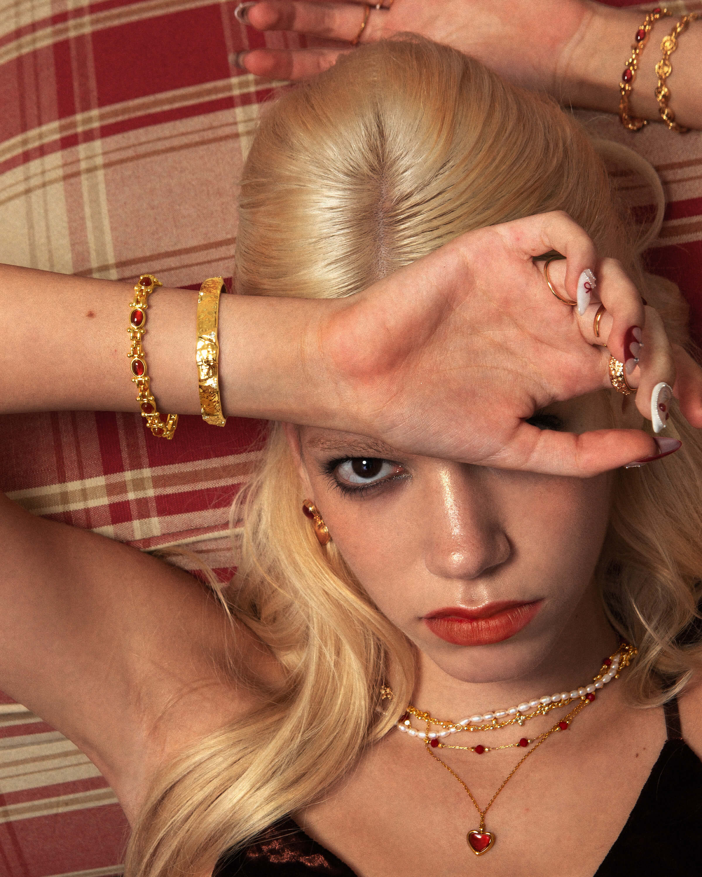 Tess's Treasure Carnelian Bracelet - Image 4