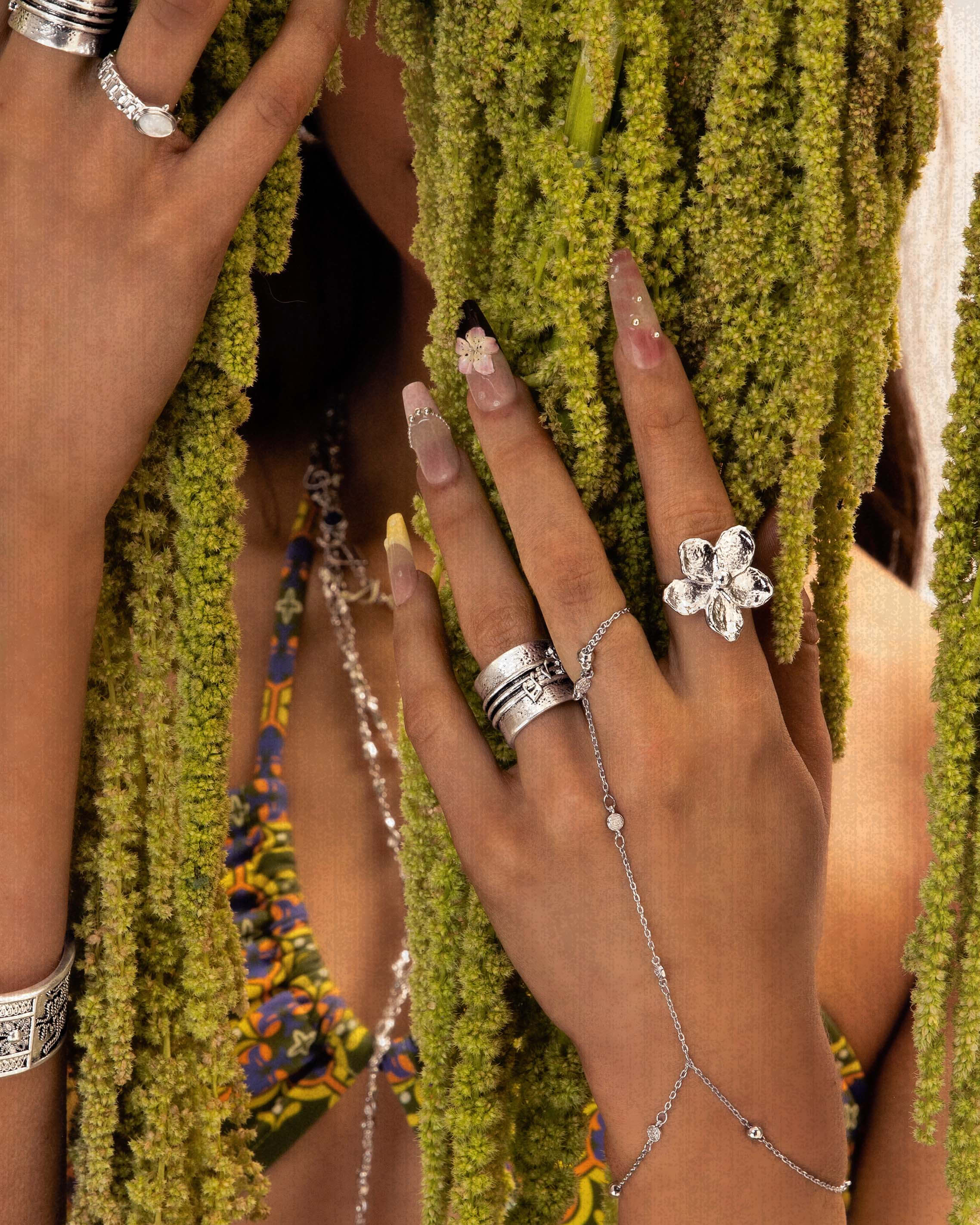 Textured Floral Ring in Silver - Image 4