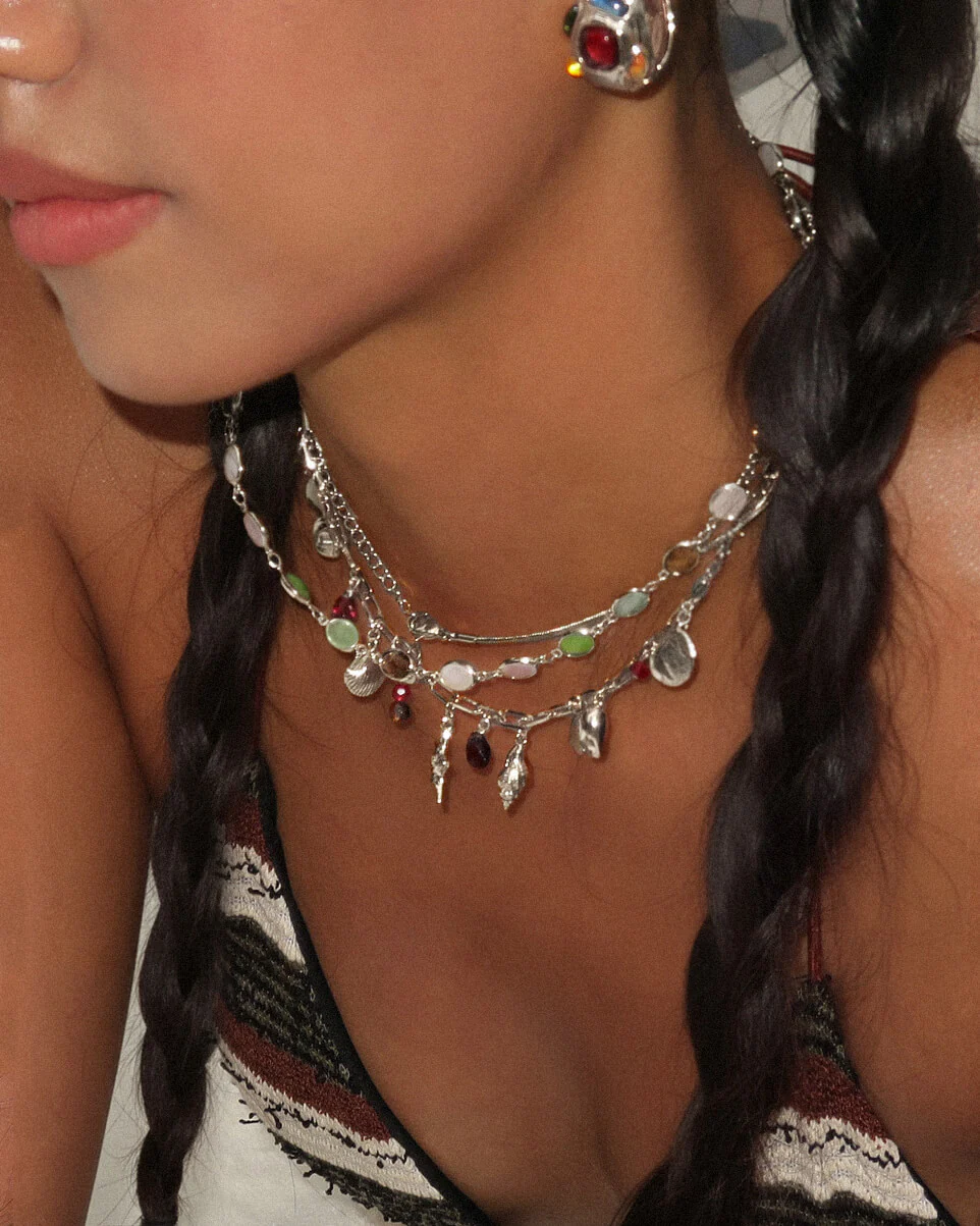 Whimsical Romance Stone Necklace in Silver - Image 4
